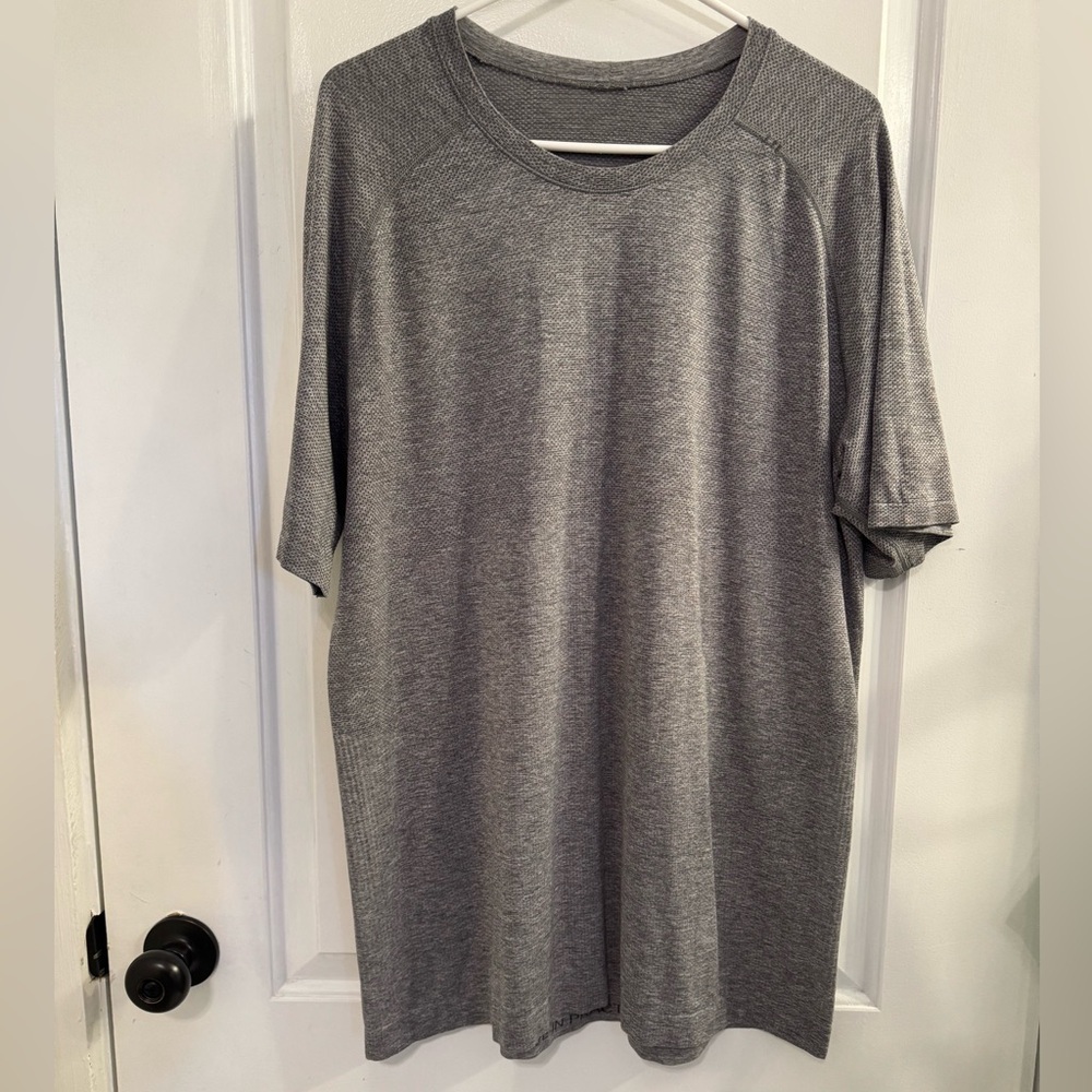 Lululemon Metal Vent Tech Short Sleeve 2.0 Breathe Black Grey Heather XL